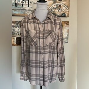 Kismet Lightweight Plaid Button Down Shirt